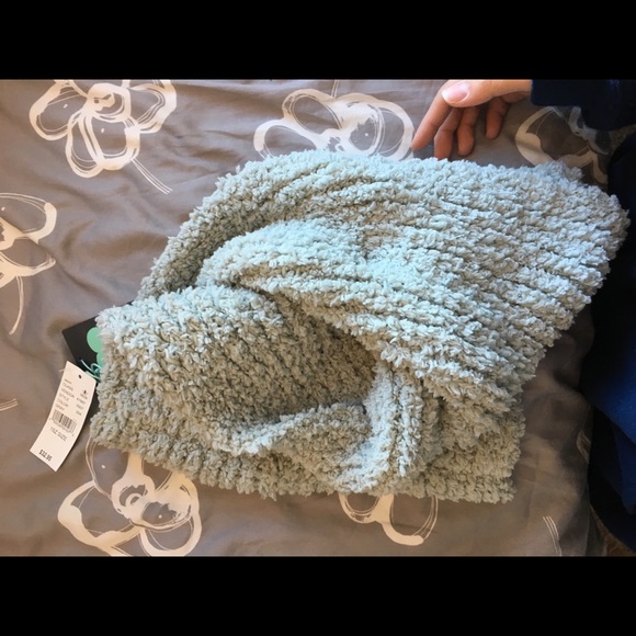 Infinity Scarf - Picture 5 of 5
